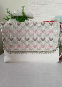 Pretty Clutch/Sling Bag