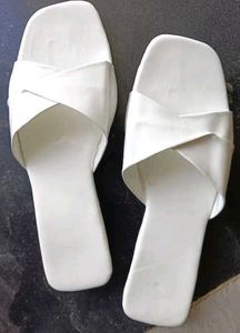 Flat For Women