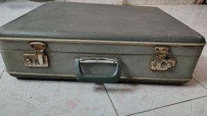 Grey Medium size Suitcase