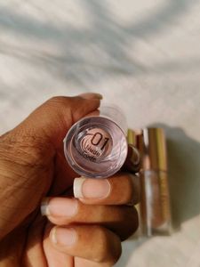 moist heist Lip Oil  - Swiss Beauty