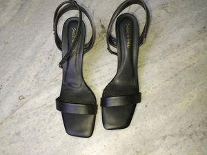Beautiful Black Heel.
