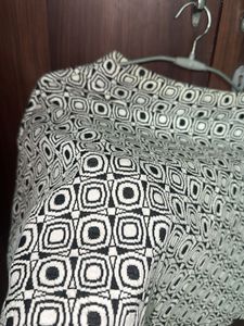 Geometric Print Skirt