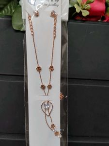 Necklace &amp; Earring Set