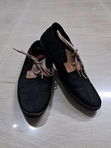 Men's Casual Lace-Up Shoes