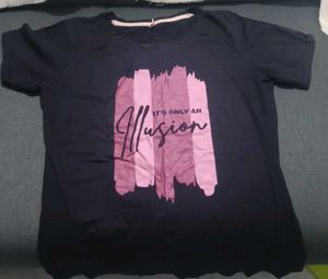 Illusion Graphic Print Tee