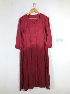 Maroon Emboridered Kurta (Women’s)