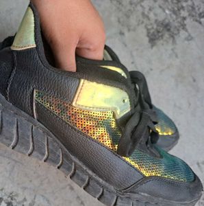 Women Sneaker/Shoes
