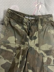 a military street wear jeans