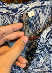BERSHKA Patterned Blue Top