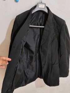 Men&#39;s Black Blazer