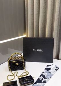 CHANEL 24B VANITY CASE BAG