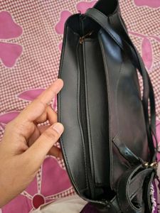Classy Handbag For Office And College