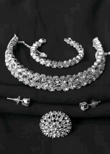 Sparkling Silver Jewelry Set