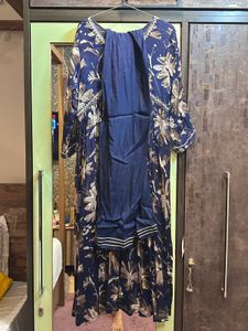 Adaah Floral Printed Embellished Kurta Set