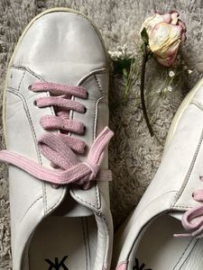 Kook N Keech Sneakers😍