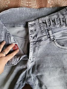 Beautiful &amp;Stylish Grey Denim jeans 🩶