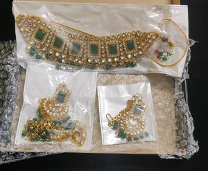 Kurta Suit With Jewellery Set