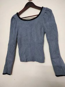 SALE 🛍️ Blue Crop Sweater