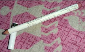 Myglamm LIT matte Lipliner Pencil