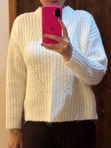 White Knit Pullover
