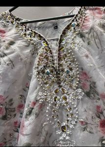 Floral Embroidered Kurta