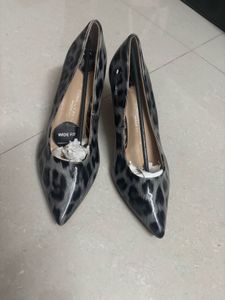 🆕 “Dorothy Perkins” Panther Print Stilettos