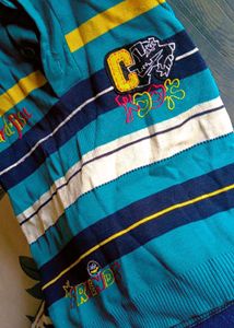 Girl&#39;s Striped Top