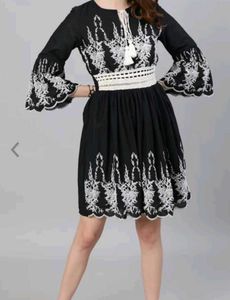 Women Black Ravishing al New kurti - Amazing Desig