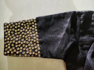Black Saree 🖤