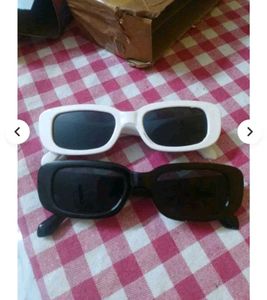 Retro Sunglasses - Black &amp; White