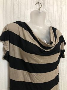 H&amp;M Short Sleeve Top
