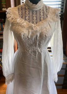 Lace Vintage Wedding Dress/ Gown Fixed Price