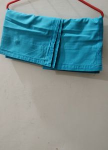 Multicoloured Bedsheet with 2 Pillow Covers