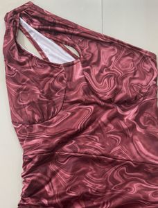 One Side Arm Bodycon Dress