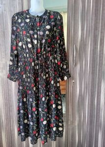 Floral Print Pleated Midi Dress