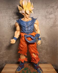 GOKU ANIME FIGURE