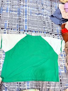 Green Crop Top Strechable
