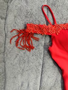 Red Embellished Gown (Bust : 28-32)