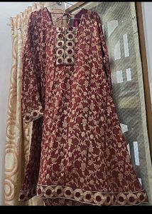 Elegant Maroon &amp; Gold Kurta