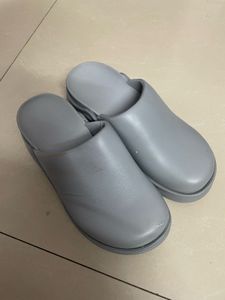 Clogs