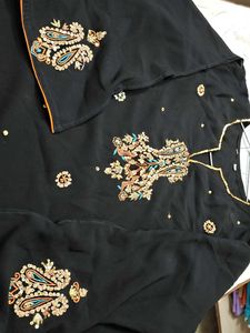 Elegant Black Embroidered Kurta