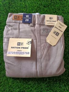 Men&#39;s (Silver) 28 Chino pant for casual wear