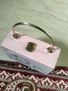 Chic DR Clutch