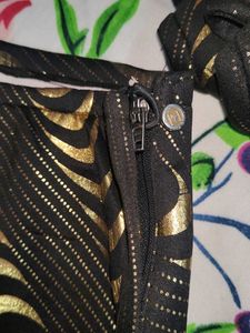 Mermaid like Striped Black &amp; Gold Dress