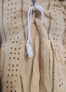 Yellow Cutout Detail Top🌛