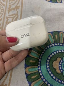 Boat Airdopes With Charging Case
