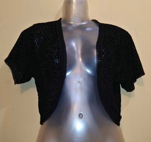 Size S/M 🎁Buy 2 Get 1 Free🎁 Lace Bolero Shrug