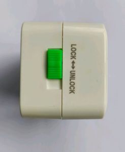 Mopslik Universal Travel Worldwide Adapter