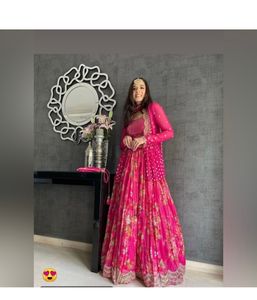 Full kaarigaari Pink Lehenga