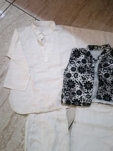 Kids&#39; Traditional Outfit